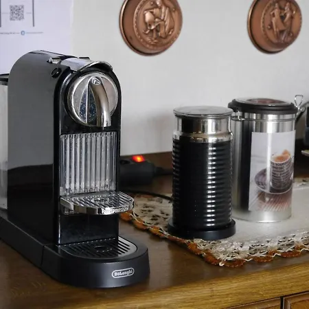 Charming, Bright Family With Conservatory *