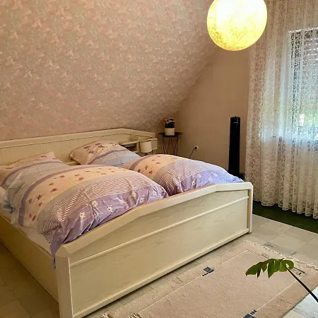 Charming, Bright Family With Conservatory *