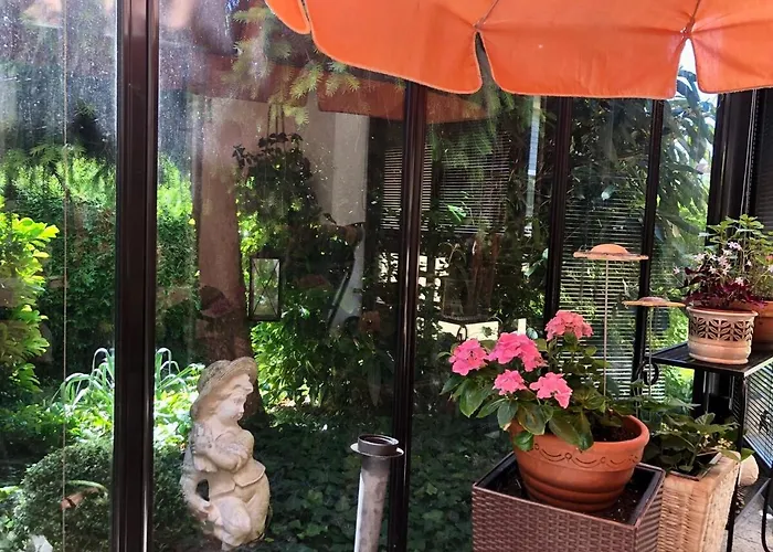 Charming, Bright Family With Conservatory * 纽伦堡